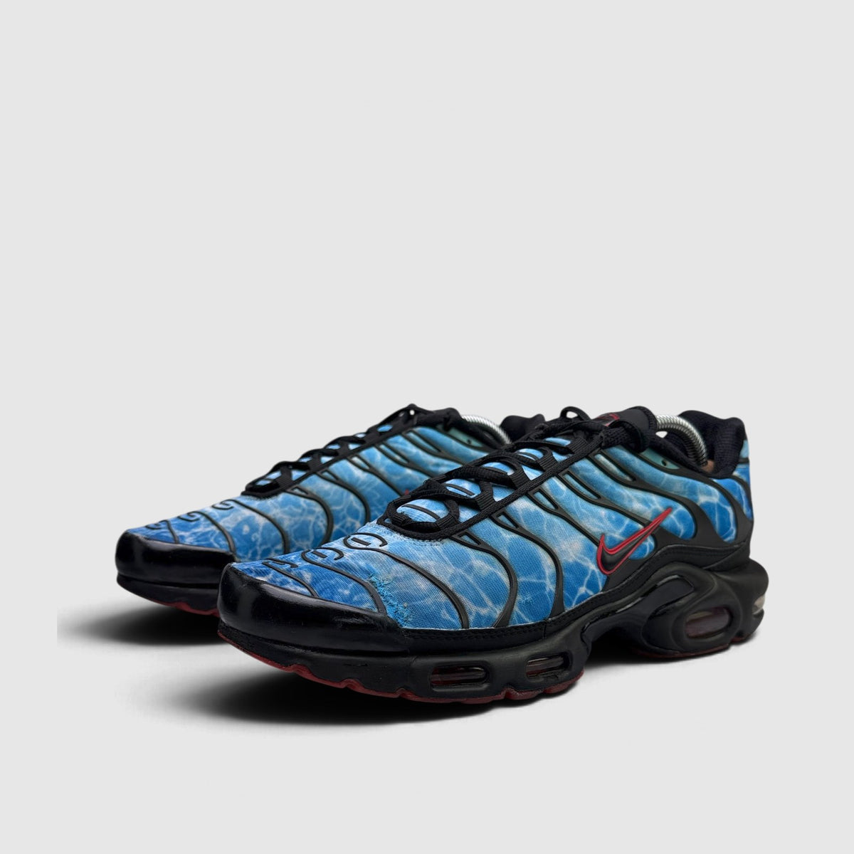 Nike Air Max Plus Shark Attack, buty sportowe męskie w bardzo dobrym stanie rozmiar 44, para butów