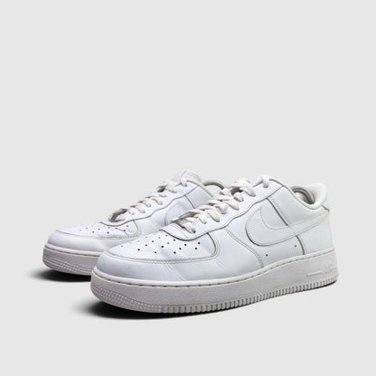 Nike Air Force 1 Low Triple White, buty sportowe męskie w bardzo dobrym stanie rozmiar 46, para butów
