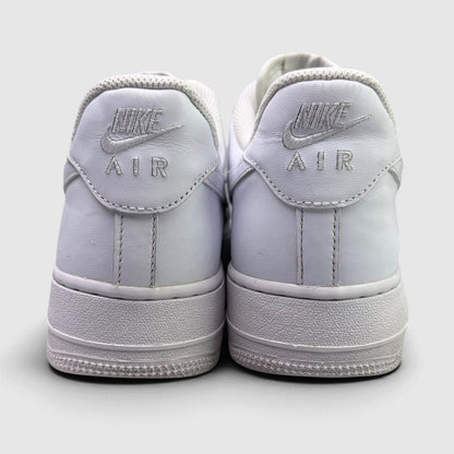 Nike Air Force 1 Low Triple White, buty sportowe męskie w bardzo dobrym stanie rozmiar 46, widok z tyłu
