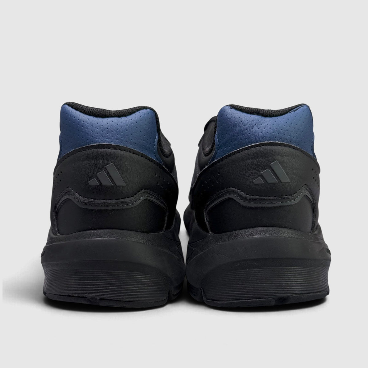 Adidas Crazychaos, buty sportowe męskie w bardzo dobrym stanie rozmiar 42, widok z tyłu