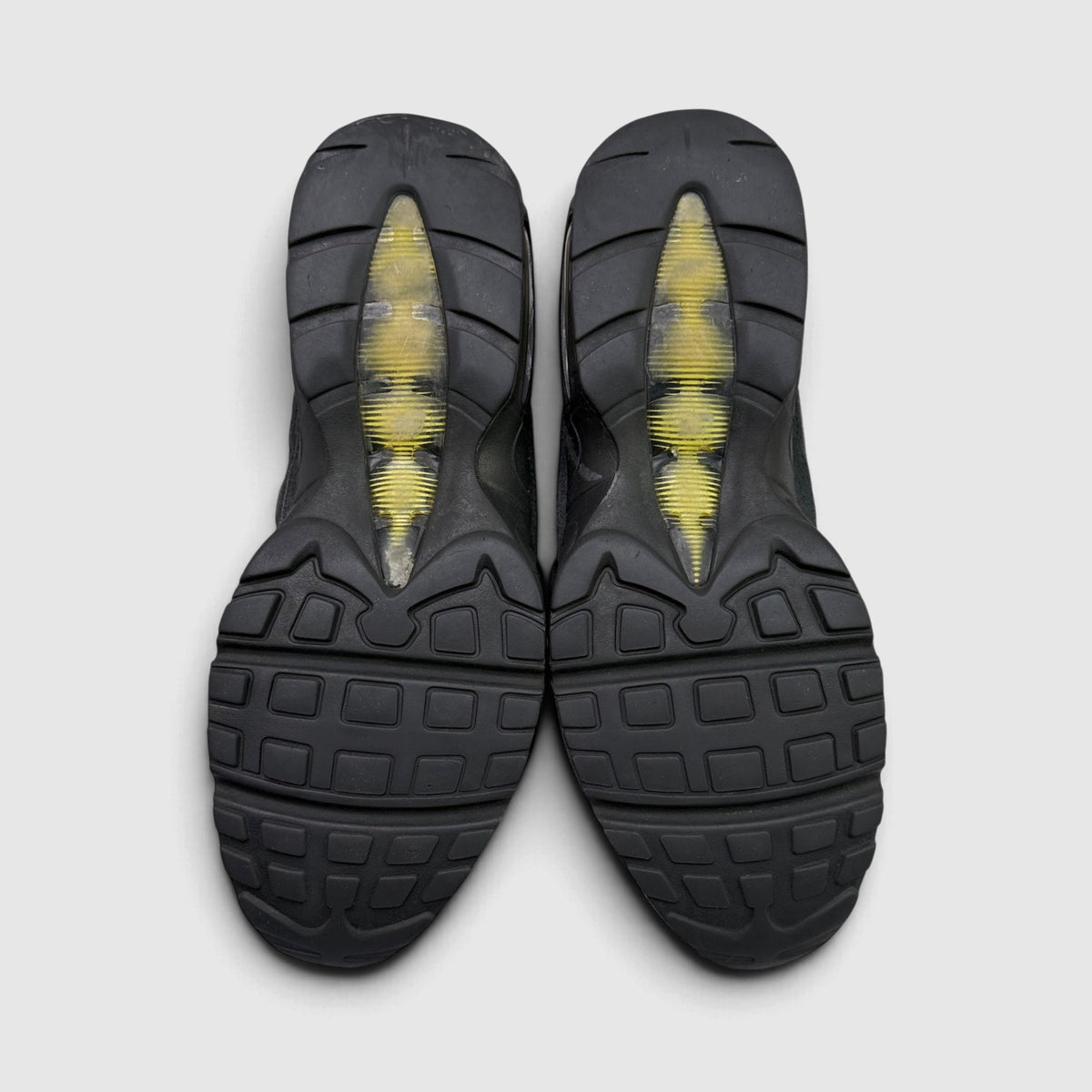 Nike Air Max 95 Black Yellow, buty sportowe męskie w dobrym stanie rozmiar 44, podeszwa