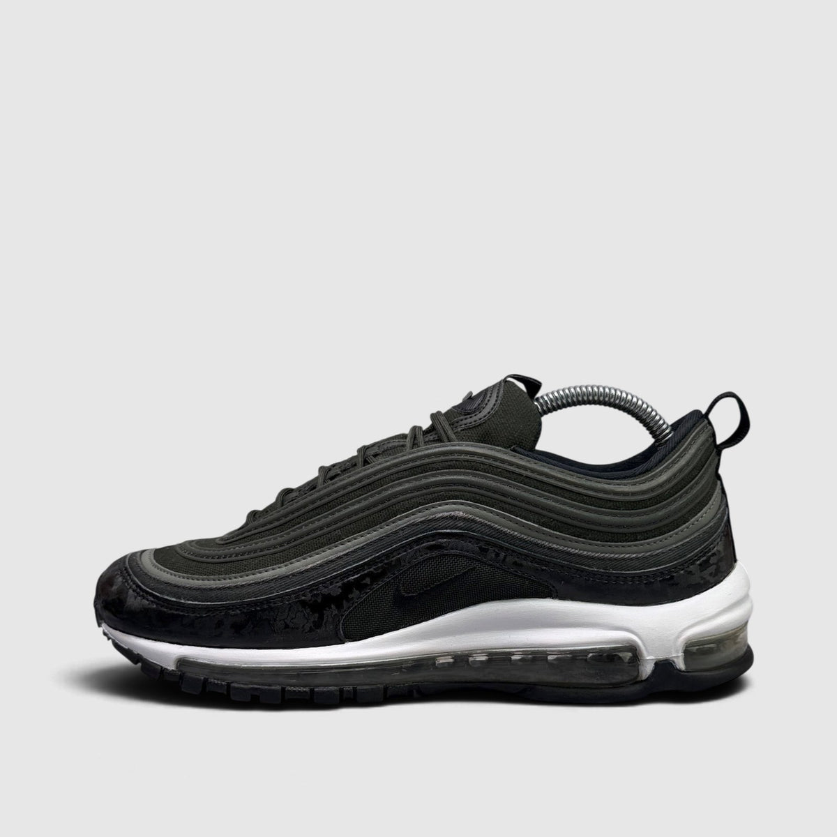 Nike Air Max 97, buty sportowe męskie w bardzo dobrym stanie rozmiar 41, boczny profil, lewa strona