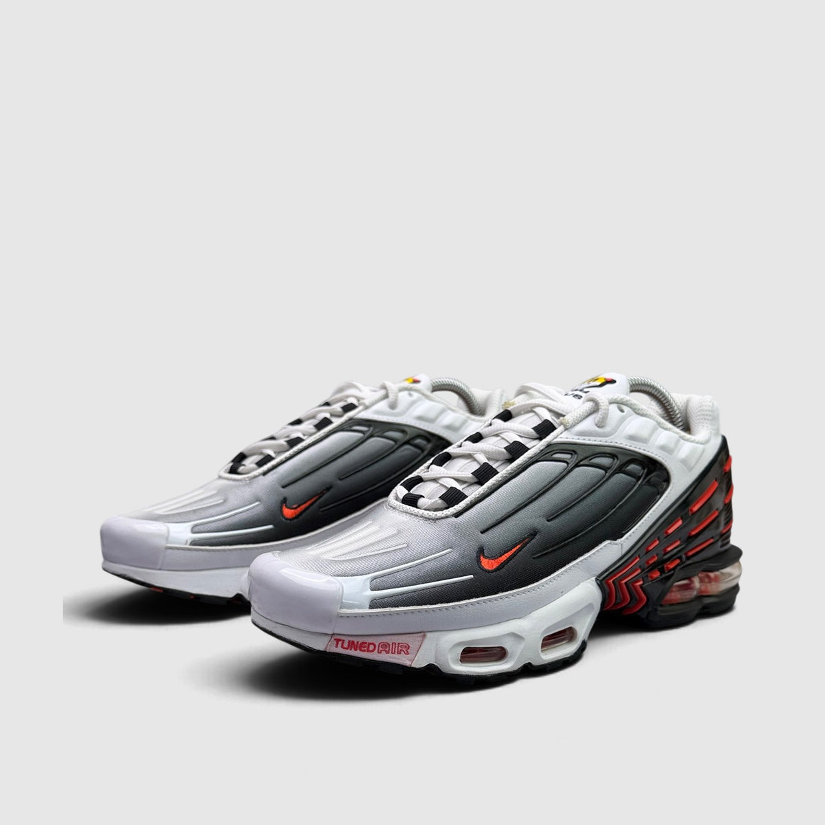 Nike Air Max Plus 3 Gunsmoke, buty sportowe męskie w bardzo dobrym stanie rozmiar 41, para butów