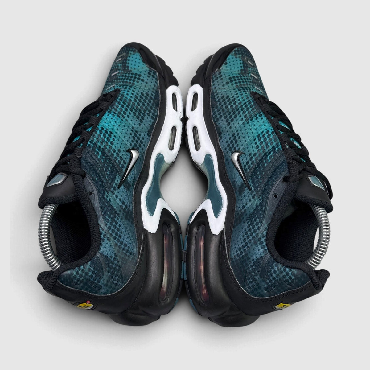 Nike Air Max Plus Black Dusty Cactus, buty sportowe męskie w bardzo dobrym stanie rozmiar 41, widok z góry