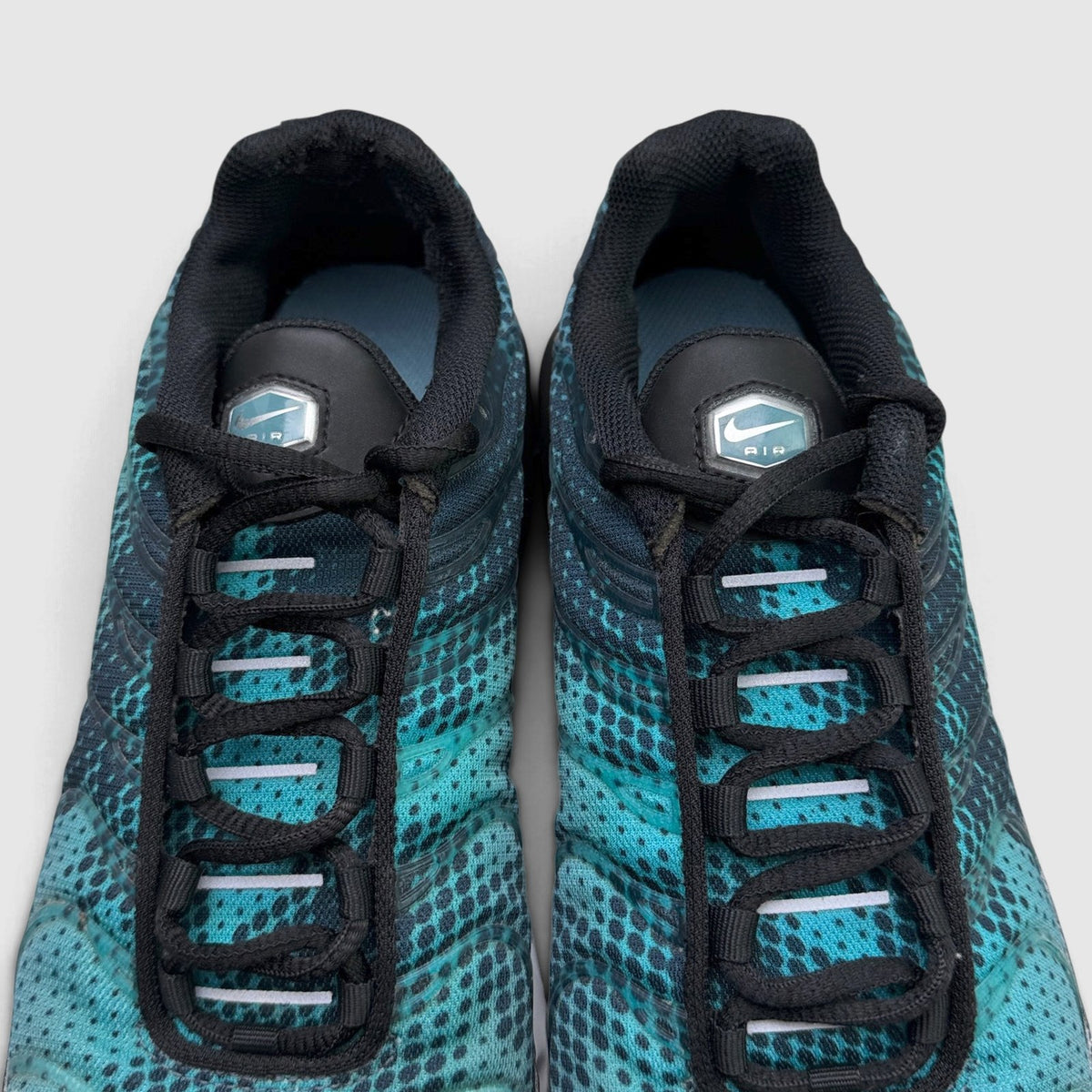 Nike Air Max Plus Black Dusty Cactus, buty sportowe męskie w bardzo dobrym stanie rozmiar 41, język buta