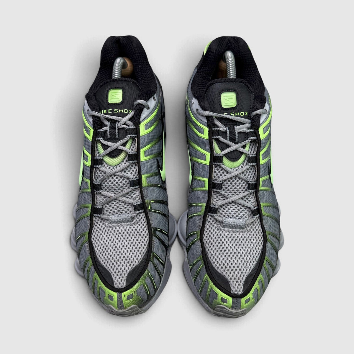 Nike Shox TL Wolf Grey, buty sportowe męskie w bardzo dobrym stanie rozmiar 42.5, widok z góry