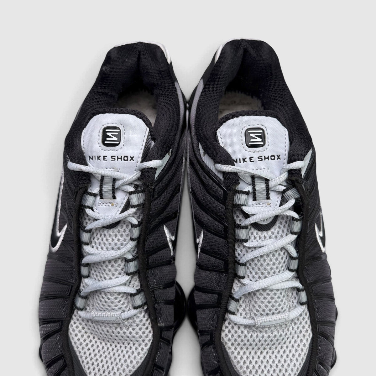 Nike Shox TL, buty sportowe damskie w bardzo dobrym stanie rozmiar 37.5, widok z góry