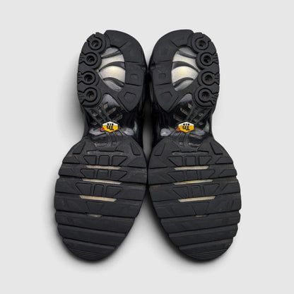 Nike Air Max Plus Triple Black, buty sportowe damskie w bardzo dobrym stanie rozmiar 40, podeszwa