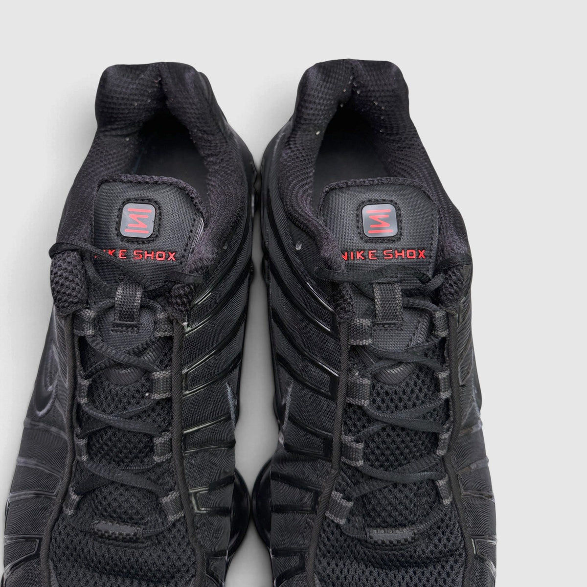 Nike Shox TL Triple Black, buty sportowe męskie w bardzo dobrym stanie rozmiar 43, język buta