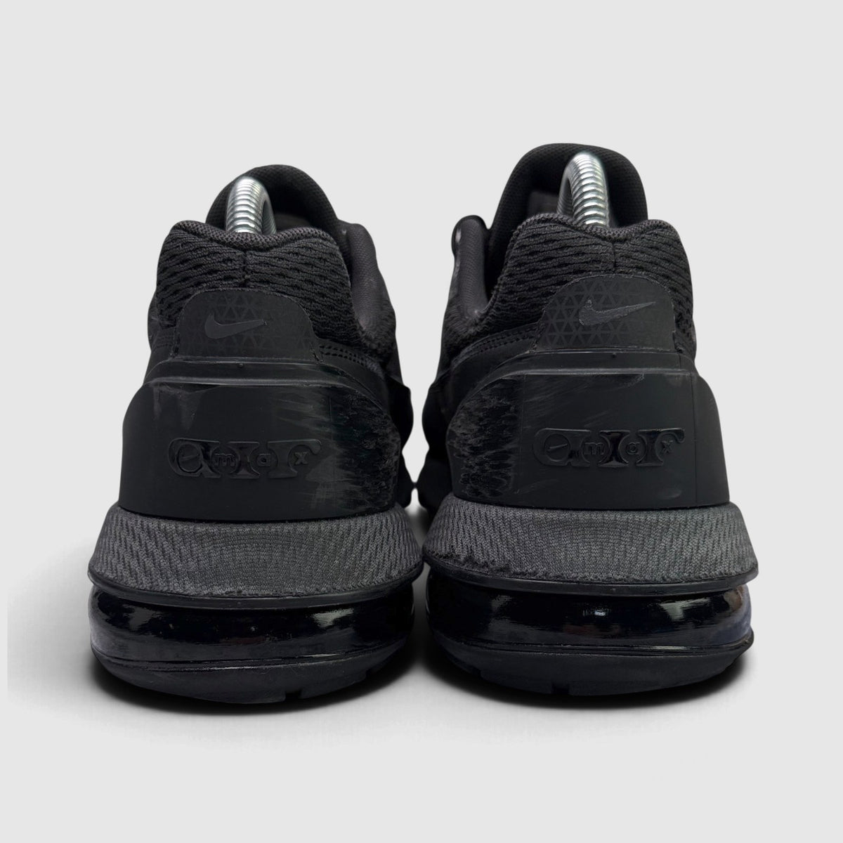Nike Air Max Pulse Black, buty sportowe męskie w bardzo dobrym stanie rozmiar 41, widok z tyłu