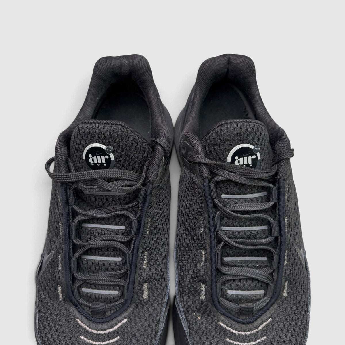 Nike Air Max Pulse Black, buty sportowe męskie w bardzo dobrym stanie rozmiar 41, detal