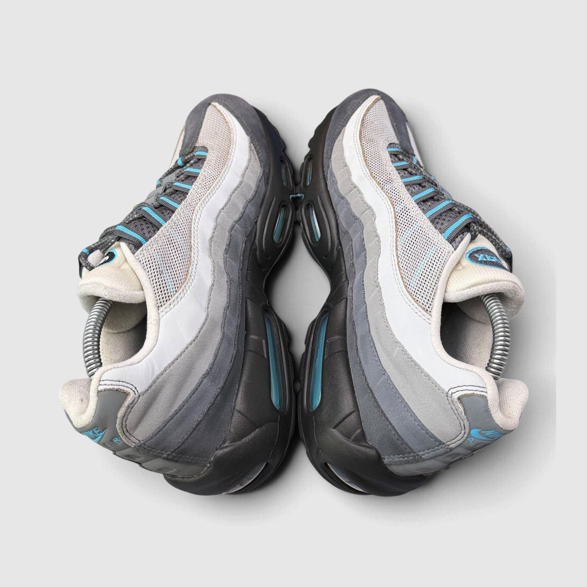Nike Air Max 95 Baltic Blue, buty sportowe męskie w bardzo dobrym stanie rozmiar 42.5, para butów