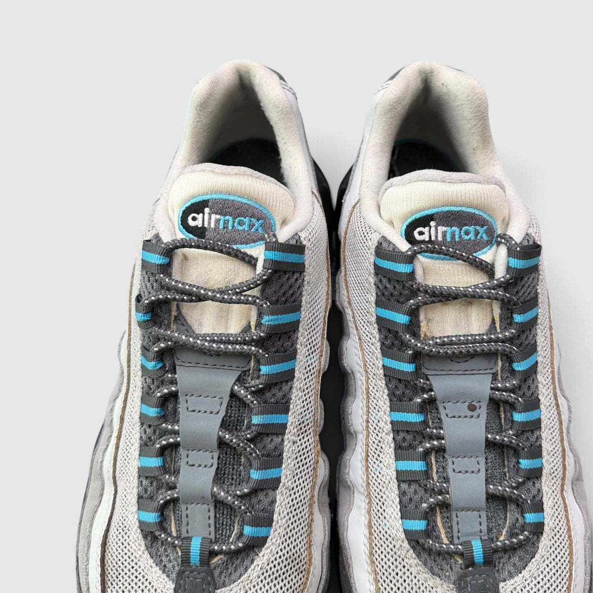 Nike Air Max 95 Baltic Blue, buty sportowe męskie w bardzo dobrym stanie rozmiar 42.5, widok z góry