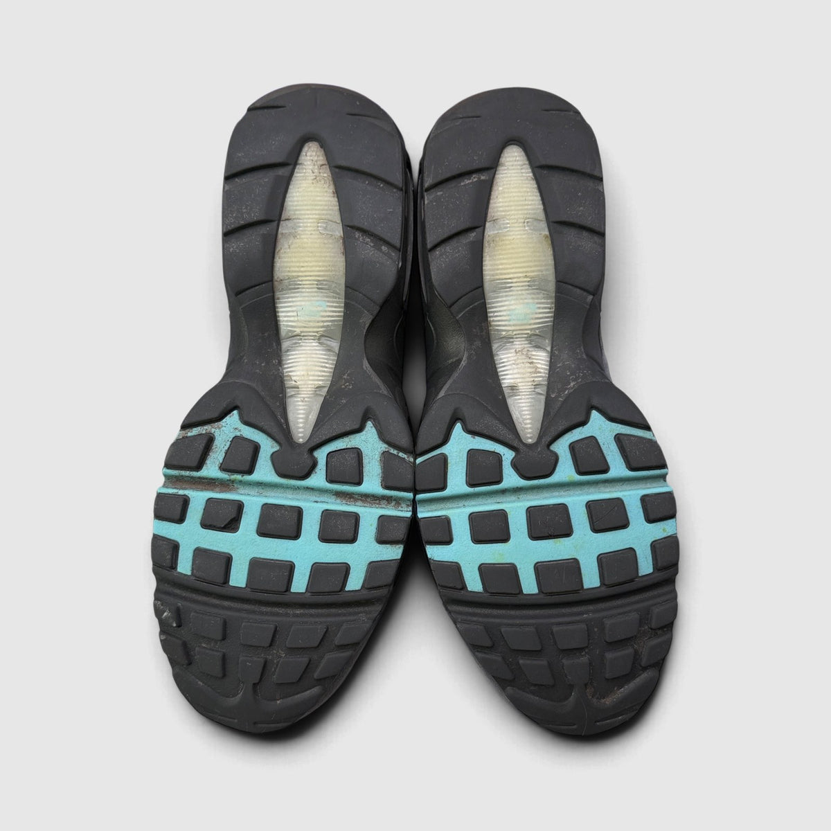 Nike Air Max 95 Baltic Blue, buty sportowe męskie w bardzo dobrym stanie rozmiar 42.5, podeszwa