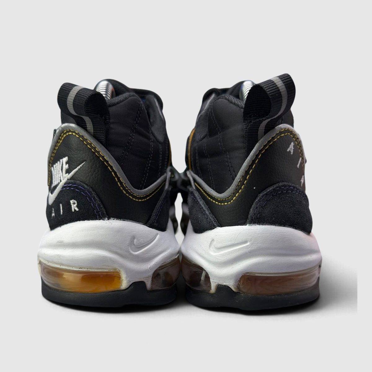 Nike Air Max 98, buty sportowe męskie w bardzo dobrym stanie rozmiar 41, widok z tyłu