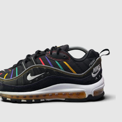 Nike Air Max 98, buty sportowe męskie w bardzo dobrym stanie rozmiar 41, boczny profil, lewa strona