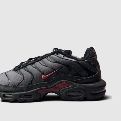 Nike Air Max Plus Pencil Point, buty sportowe męskie w bardzo dobrym stanie rozmiar 46, boczny profil, prawa strona
