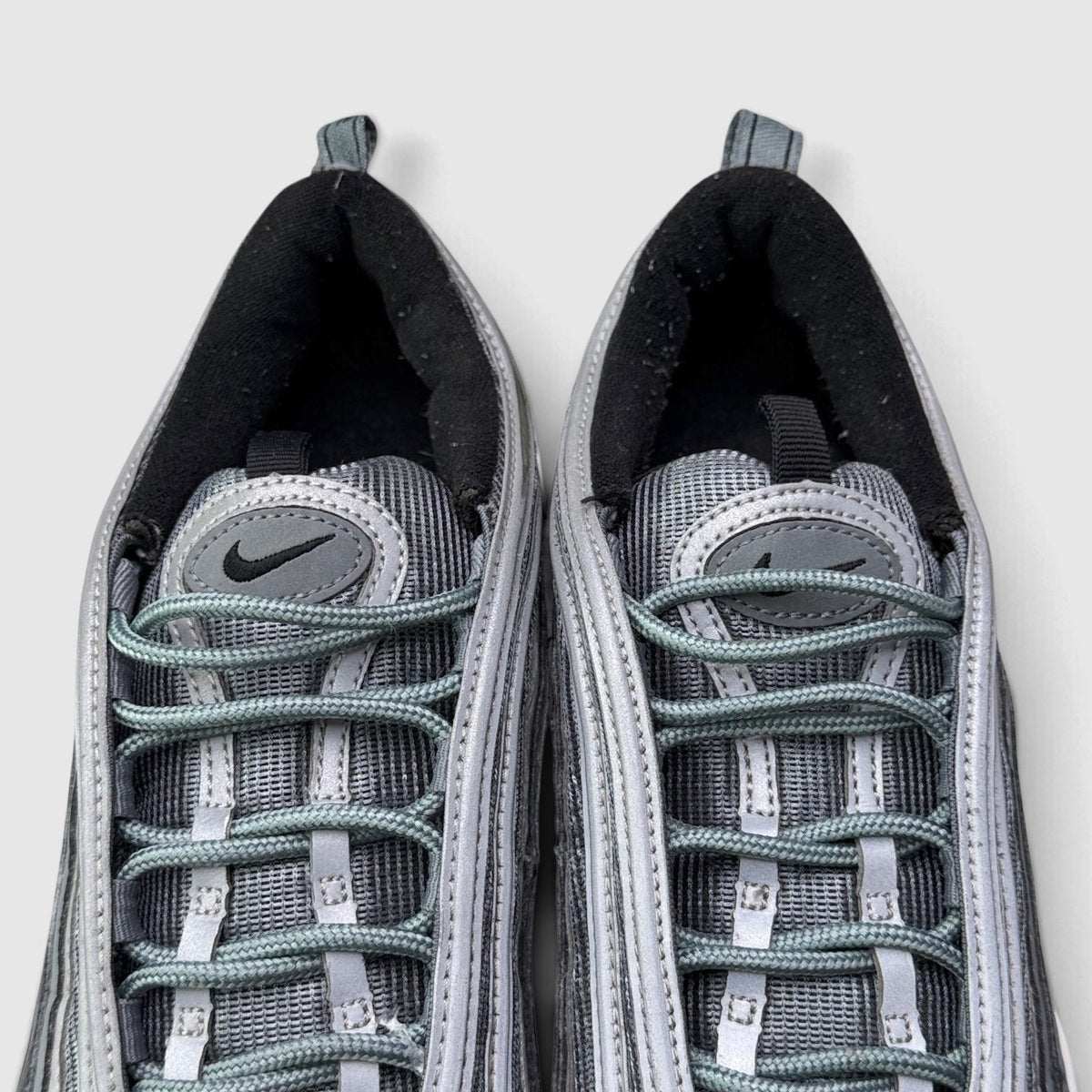Nike Air Max 97, buty sportowe męskie w bardzo dobrym stanie rozmiar 42, widok z góry