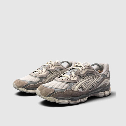 Asics Gel-Nyc, buty sportowe męskie w bardzo dobrym stanie rozmiar 42.5, para butów