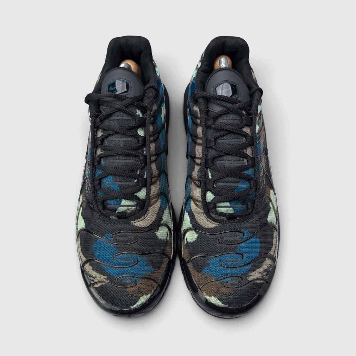 Nike Air Max Plus, buty sportowe męskie w bardzo dobrym stanie rozmiar 44.5, widok z przodu