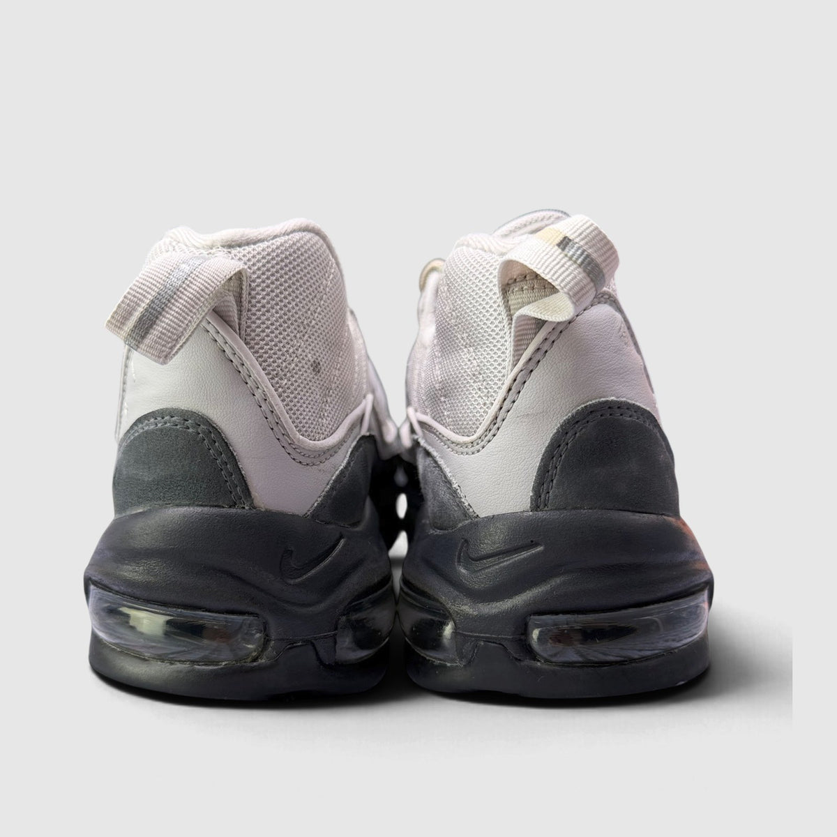 Nike Air Max 98 Gundam, buty sportowe męskie w bardzo dobrym stanie rozmiar 45, widok z tyłu