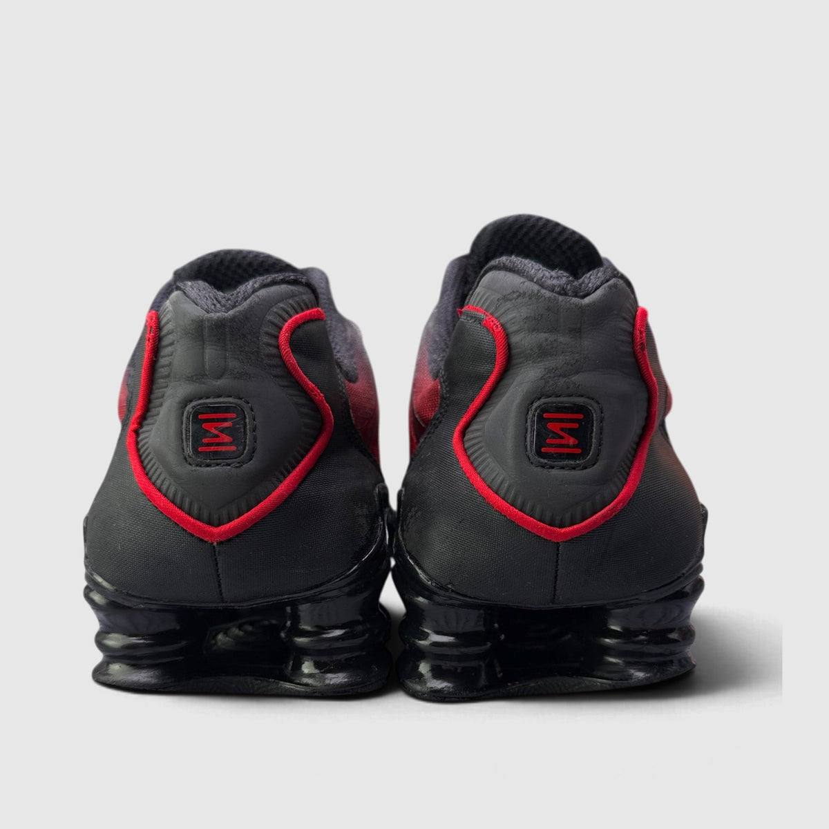 Nike Shox TL Deadpool, buty sportowe męskie w dobrym stanie rozmiar 44.5, widok z tyłu