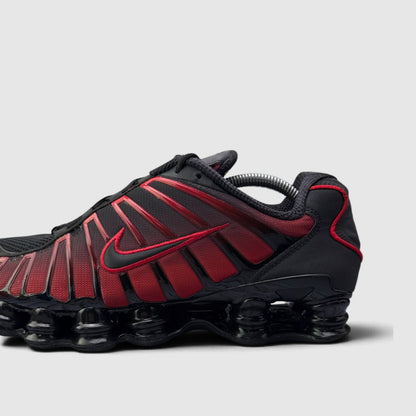 Nike Shox TL Deadpool, buty sportowe męskie w dobrym stanie rozmiar 44.5, boczny profil, prawa strona