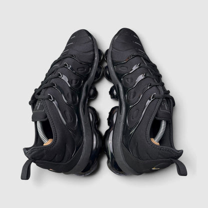 Nike Air VaporMax Plus Triple Black, buty sportowe męskie w bardzo dobrym stanie rozmiar 45.5, widok z góry