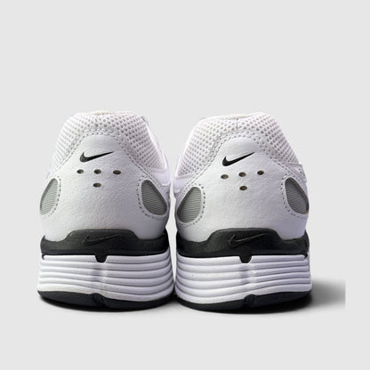 Nike P-6000 White Metallic Silver Black, buty sportowe męskie w bardzo dobrym stanie rozmiar 44.5, widok z tyłu