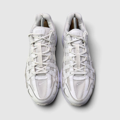 Nike P-6000 Triple White, buty sportowe męskie w bardzo dobrym stanie rozmiar 43, widok z przodu