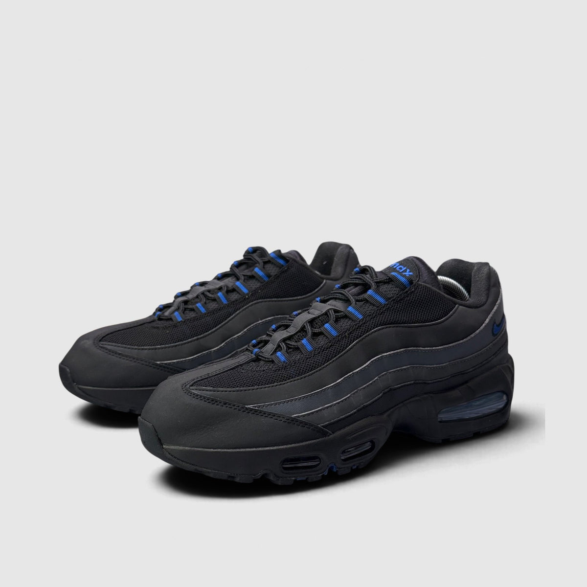 Nike Air Max 95, buty sportowe męskie w bardzo dobrym stanie rozmiar 45.5, para butów