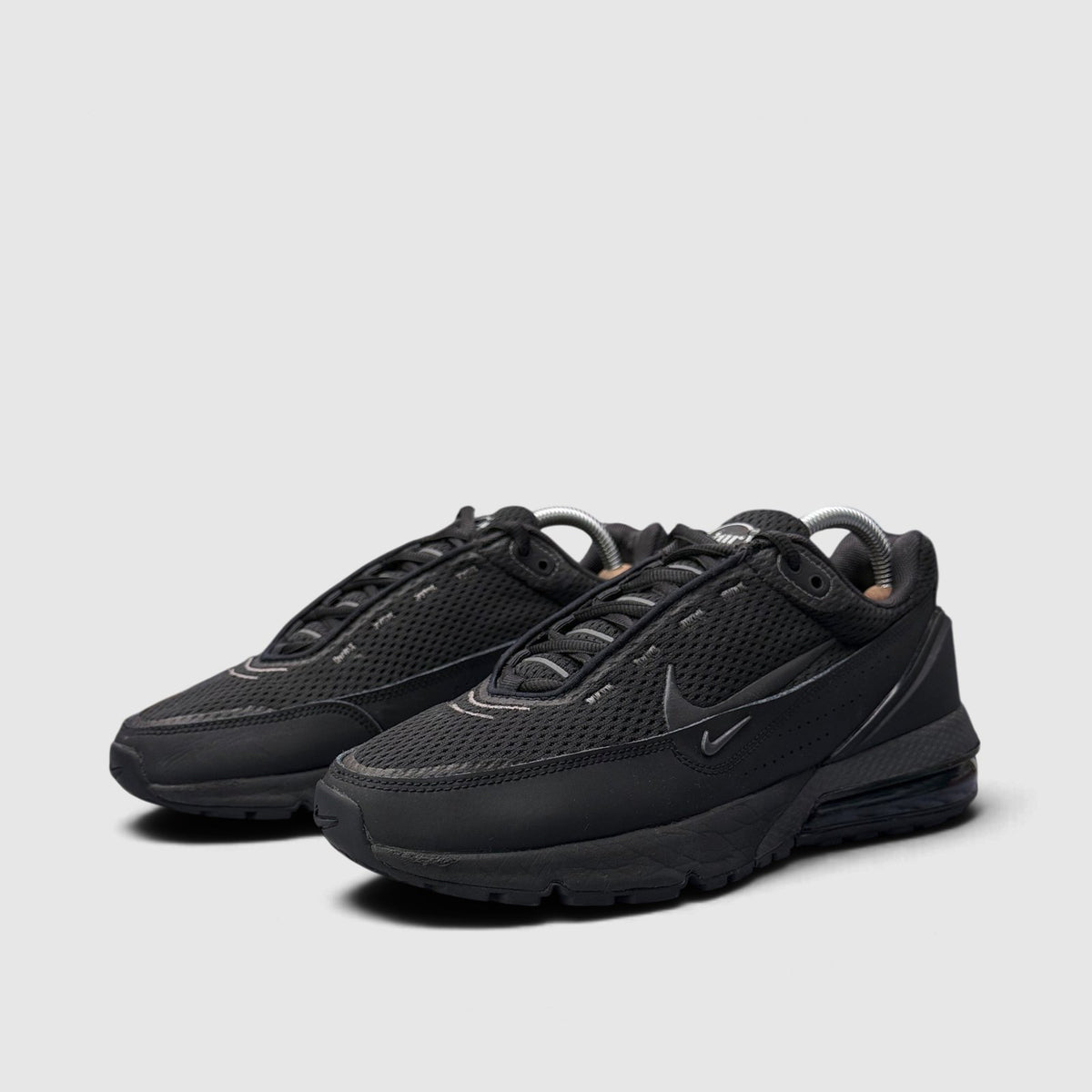 Nike Air Max Pulse Black, buty sportowe męskie w bardzo dobrym stanie rozmiar 41, para butów