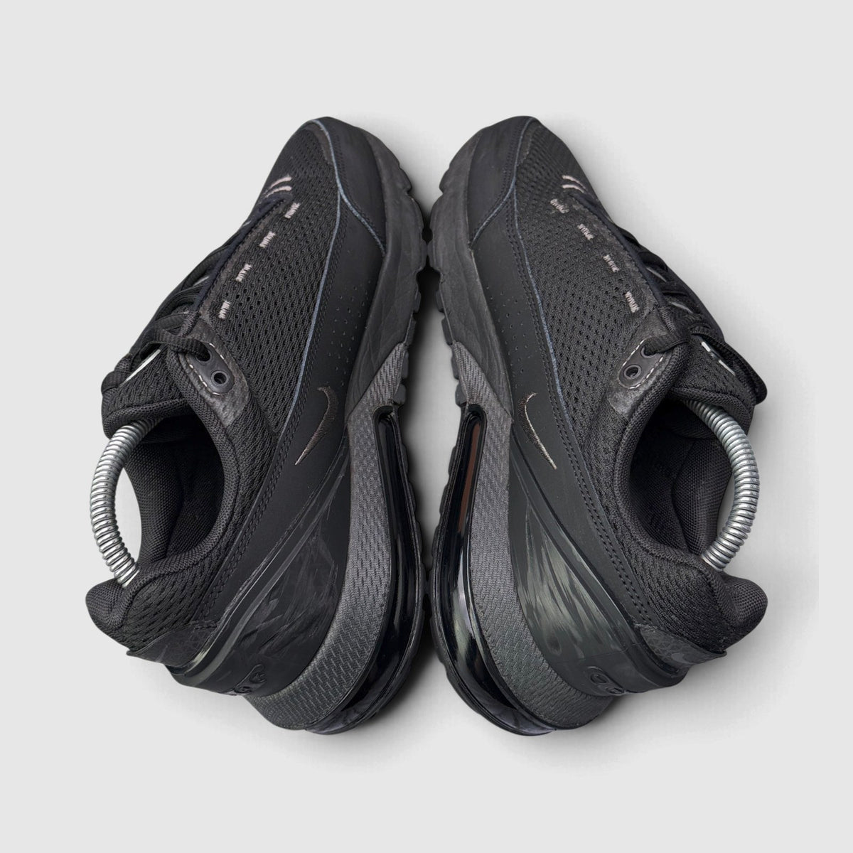 Nike Air Max Pulse Black, buty sportowe męskie w bardzo dobrym stanie rozmiar 41, widok z góry