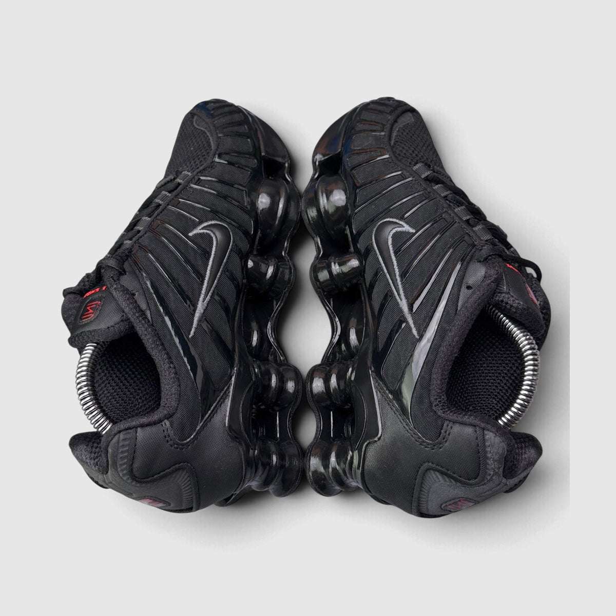 Nike Shox TL Triple Black, buty sportowe damskie w bardzo dobrym stanie rozmiar 37.5, widok z góry