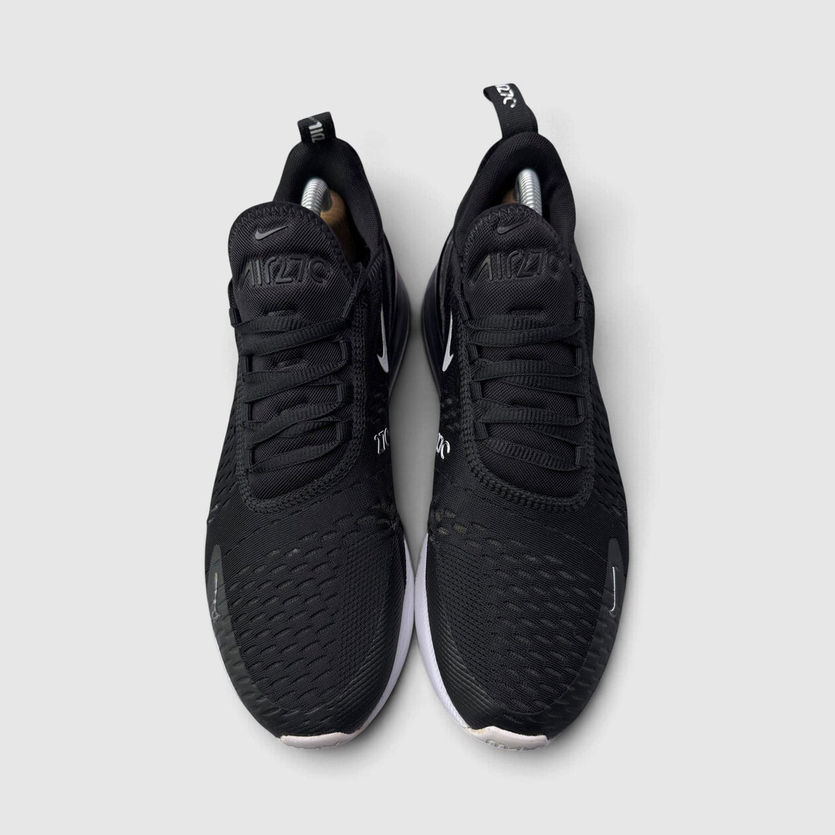 Nike Air Max 270 Black/White, buty sportowe męskie w bardzo dobrym stanie rozmiar 41, widok z przodu