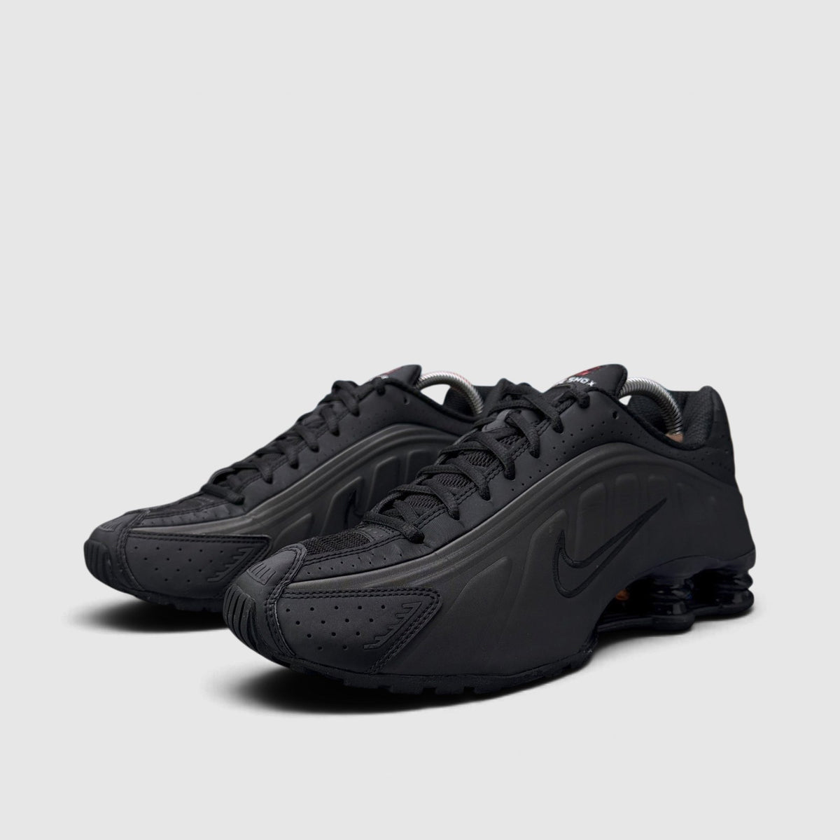 Nike Shox R4 Triple Black, buty sportowe męskie w bardzo dobrym stanie rozmiar 42.5, para butów