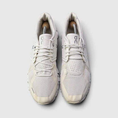 On Cloud 5 All White, buty sportowe męskie w bardzo dobrym stanie rozmiar 47, widok z przodu