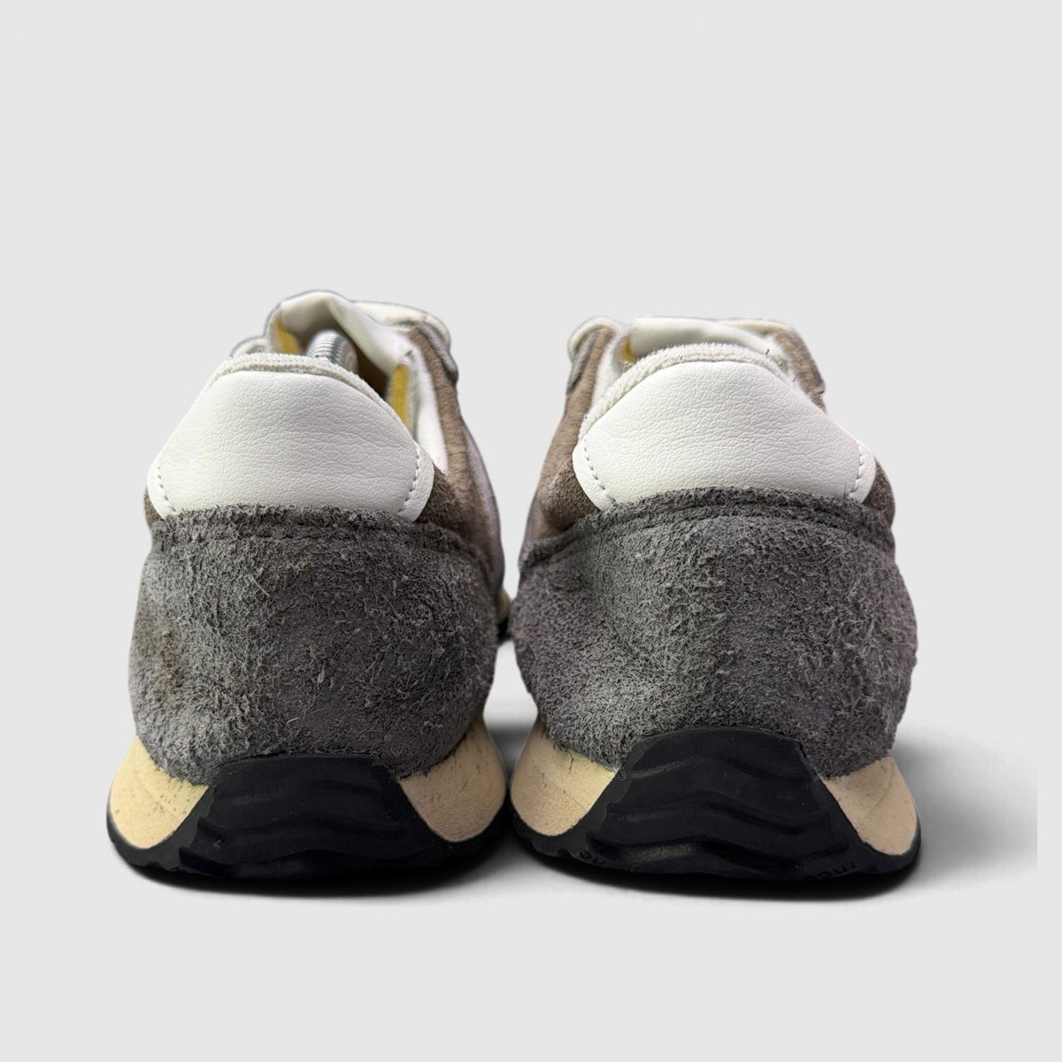 New Balance 471, buty sportowe męskie w bardzo dobrym stanie rozmiar 45.5, widok z tyłu