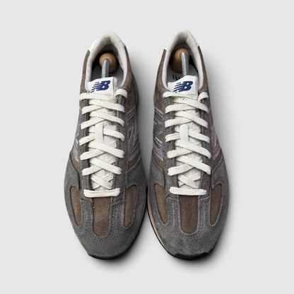 New Balance 471, buty sportowe męskie w bardzo dobrym stanie rozmiar 45.5, widok z góry