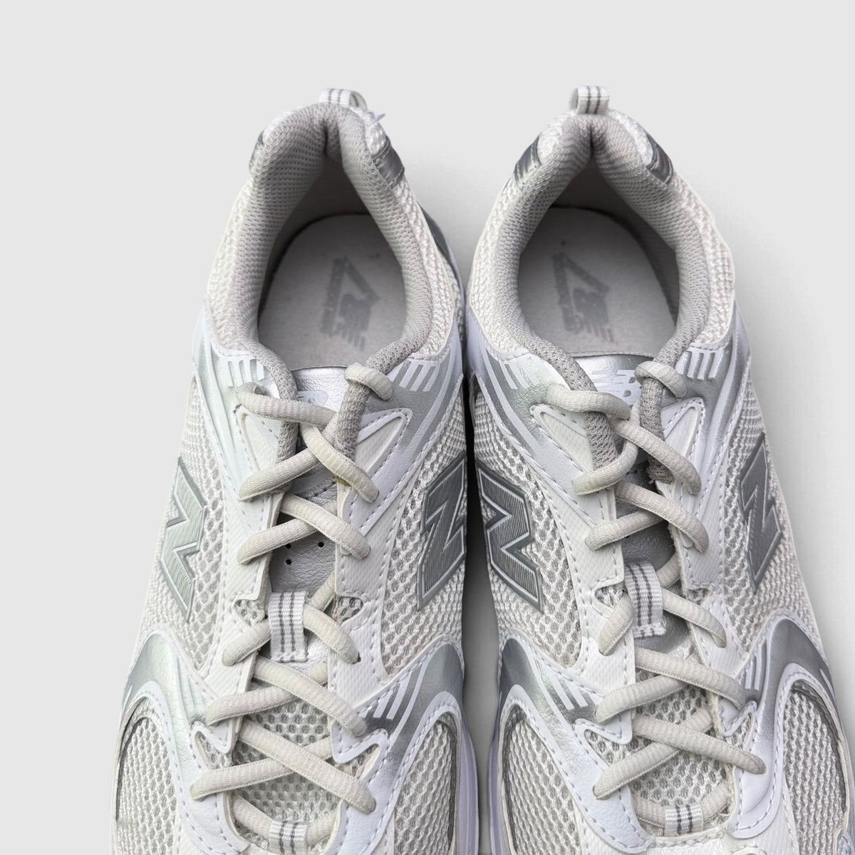 New Balance 530 Munsell White, buty sportowe męskie w bardzo dobrym stanie rozmiar 45, wkładka