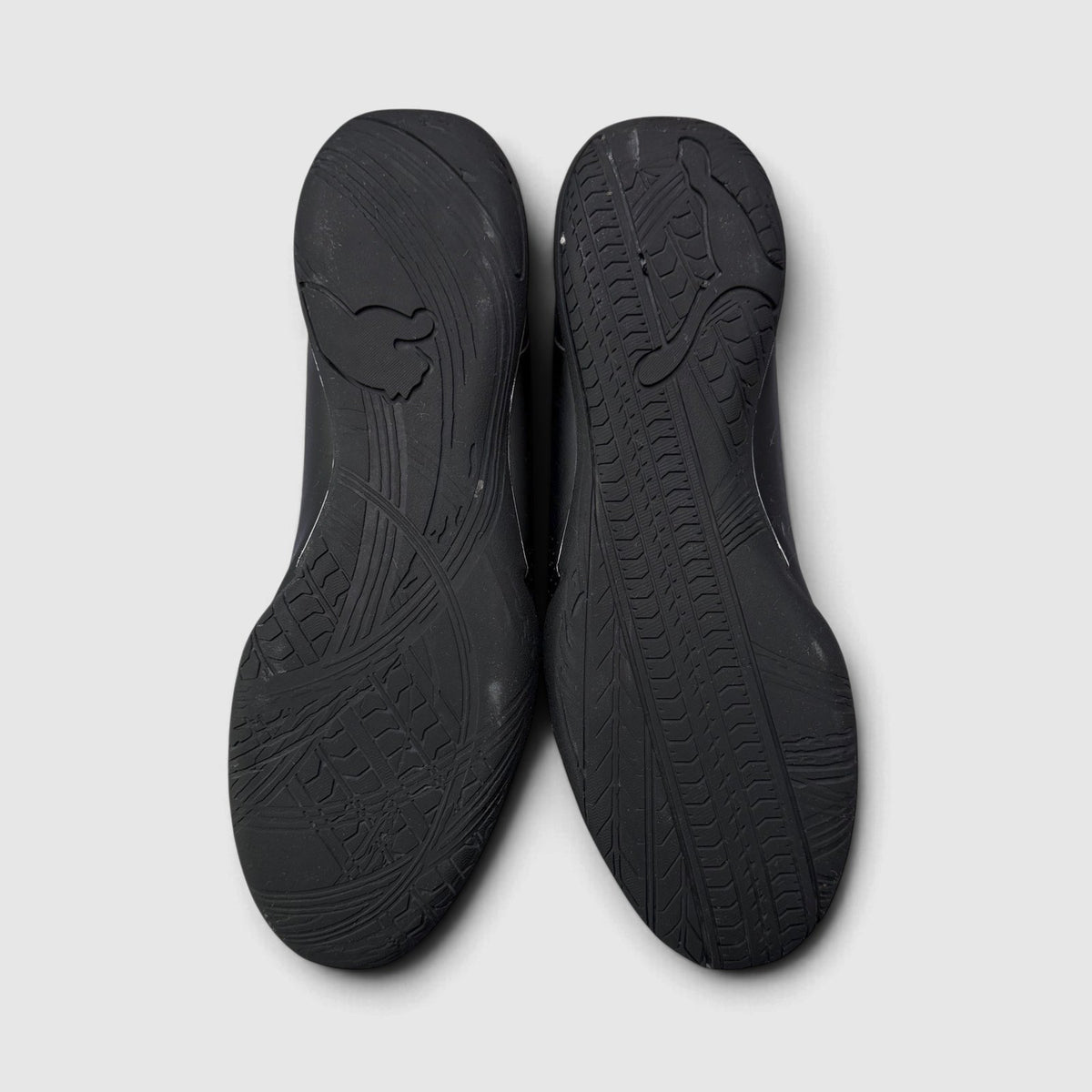 Puma Scuderia Ferrari Neo Cat 3.0, buty sportowe męskie w bardzo dobrym stanie rozmiar 43, podeszwa