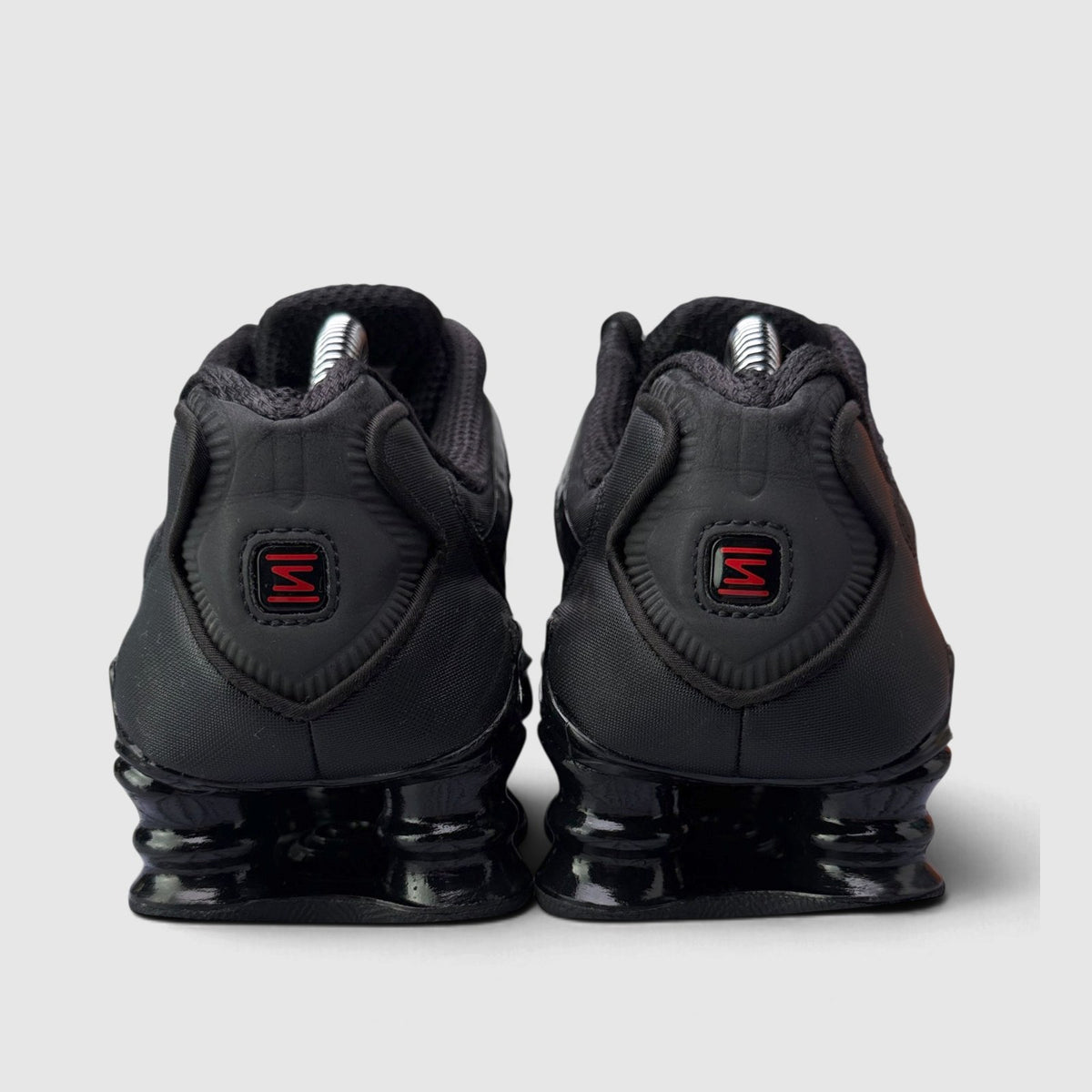 Nike Shox TL (GS), buty sportowe damskie w bardzo dobrym stanie rozmiar 38, widok z tyłu