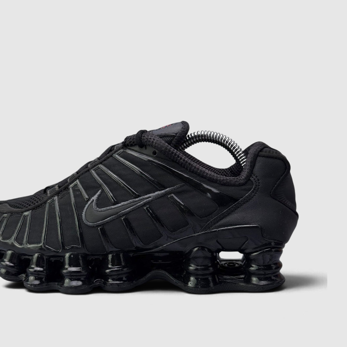 Nike Shox TL (GS), buty sportowe damskie w bardzo dobrym stanie rozmiar 38, boczny profil, prawa strona