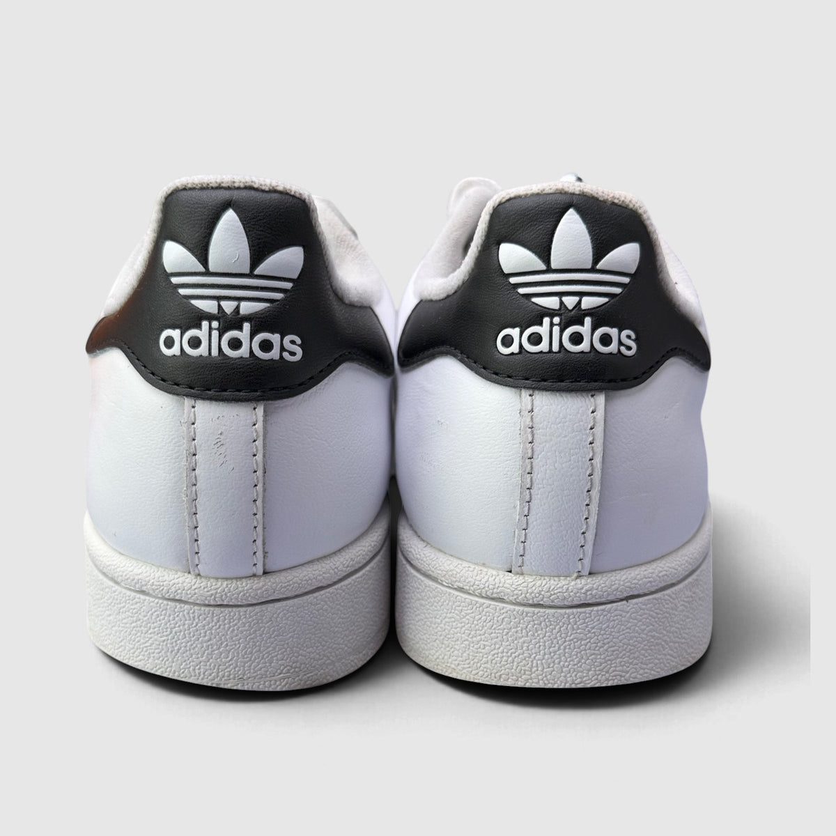Adidas Superstar II Cloud White Black, buty sportowe damskie w bardzo dobrym stanie rozmiar 38, widok z tyłu