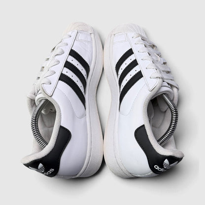 Adidas Superstar II Cloud White Black, buty sportowe damskie w bardzo dobrym stanie rozmiar 38, widok z góry