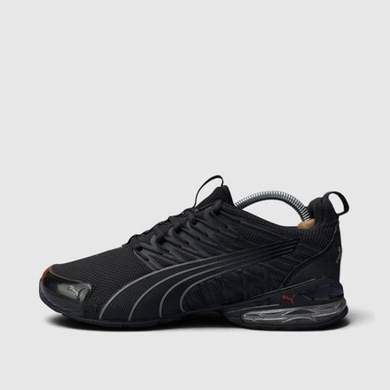 Puma Voltaic Evo Black, buty sportowe męskie w bardzo dobrym stanie rozmiar 42, boczny profil, lewa strona