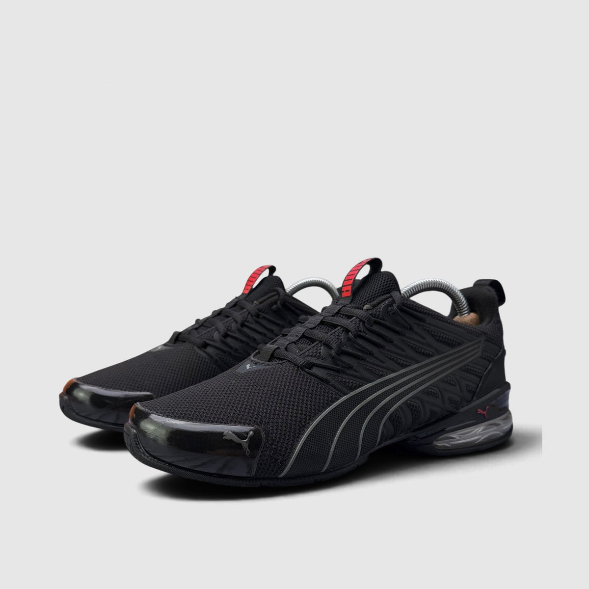 Puma Voltaic Evo Black, buty sportowe męskie w bardzo dobrym stanie rozmiar 42, para butów