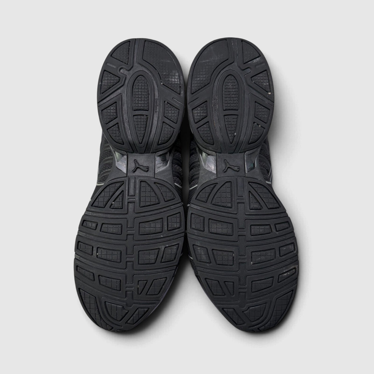 Puma Voltaic Evo Black, buty sportowe męskie w bardzo dobrym stanie rozmiar 42, podeszwa