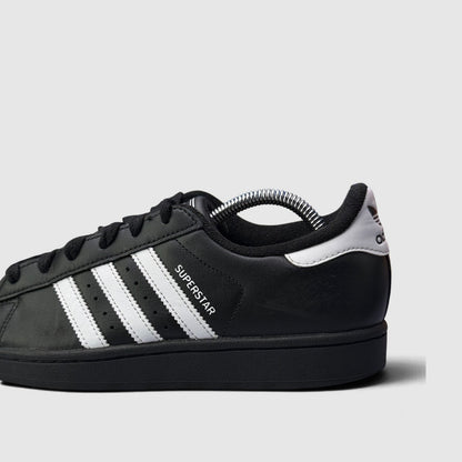 Adidas Superstar II Black White, buty sportowe damskie w bardzo dobrym stanie rozmiar 38 2/3, boczny profil, prawa strona
