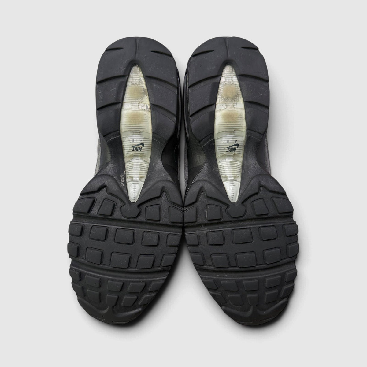 Nike Air Max 95, buty sportowe męskie w bardzo dobrym stanie rozmiar 42.5, podeszwa
